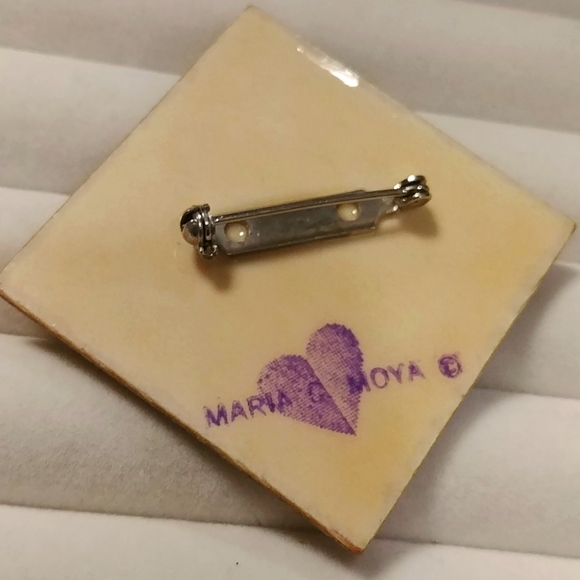 Art Saves Lives Hand Made Brooch - Picture 6 of 8